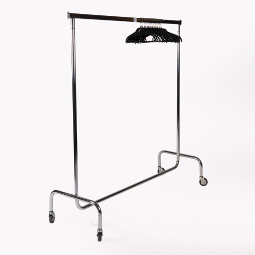 Kleerhanger met kapstokken